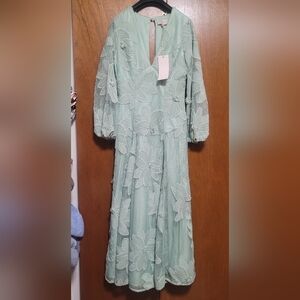CIEBO. Sarilla Long  Sleeve Mint Green Maxi Lace Gown XS